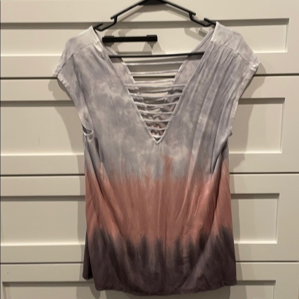 Tee